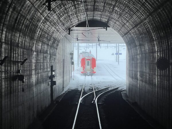 Tunnel der Rhätischen Bahn Andermatt Oberalppass